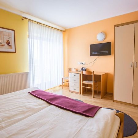 Guesthouse Beno Starše Extérieur photo